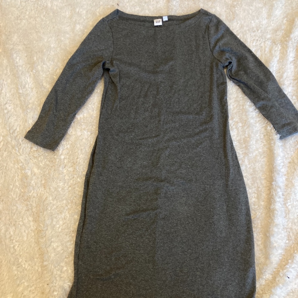 GAP Women’s gray long sleeve dress